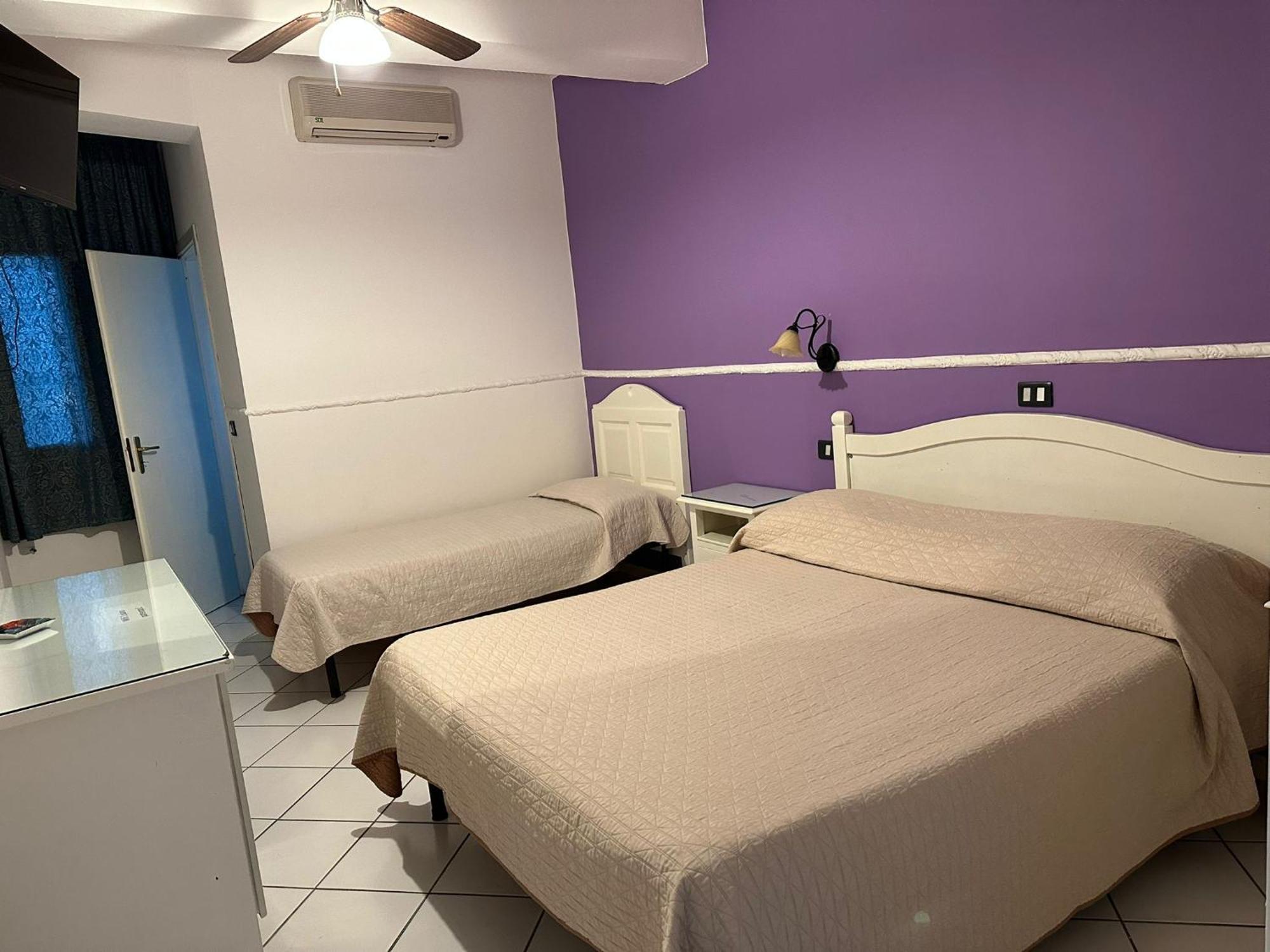 Hotel Caribe Casalnuovo Di Napoli Εξωτερικό φωτογραφία
